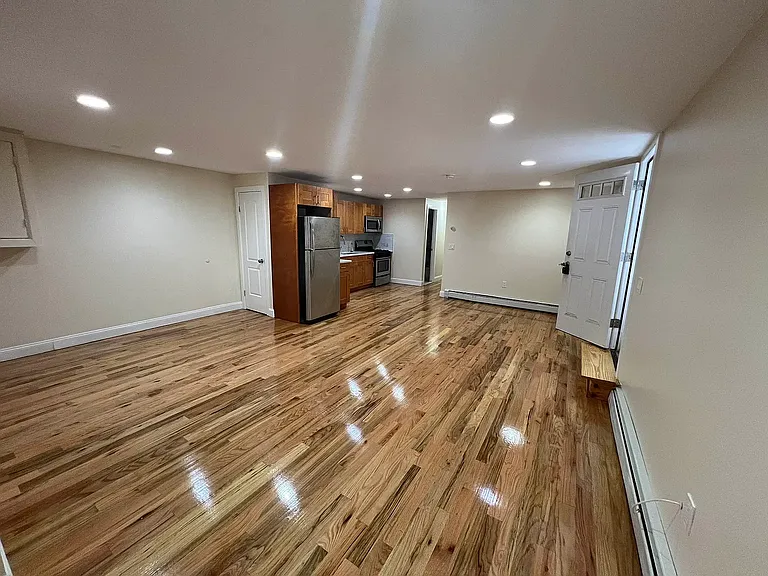 1713 Tenbroeck Ave #1 — Photo 2