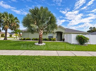 11747 Lynmoor Dr, Riverview, FL 33579