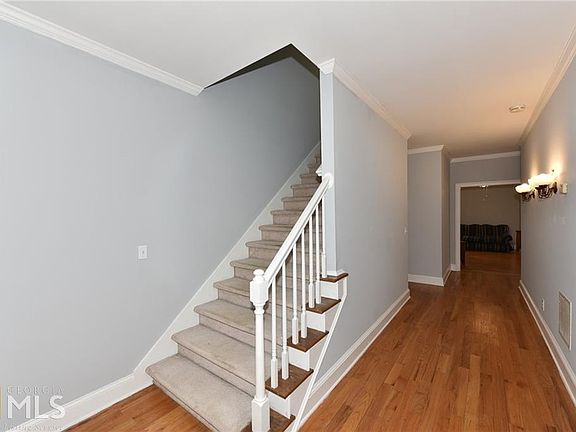 4th image of 510 Oxford Crest Ct