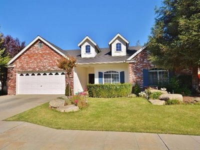 1802 E Prestwick Ave, Fresno, CA, 93730