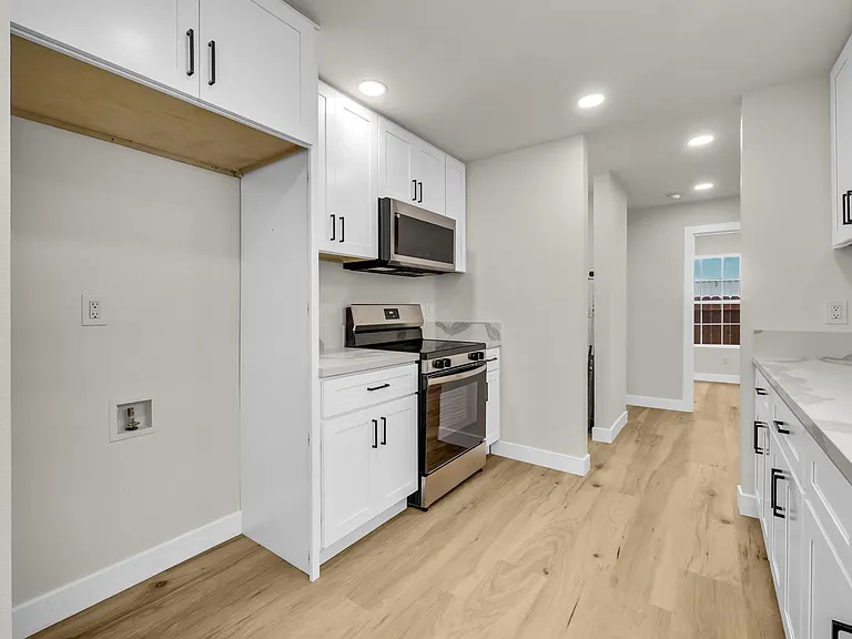 116 N Cornell Ave — Photo 48