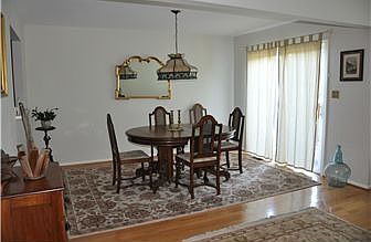 3rd image of 189 Steven Ln