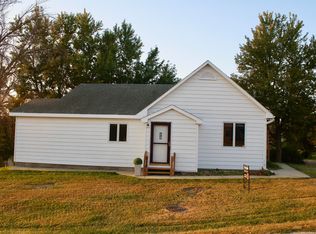 310 1st Ave, Persia, IA 51563