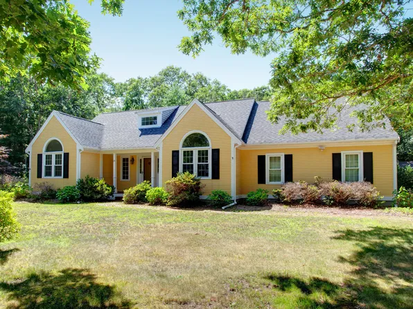 28 Seneca Road, East Falmouth, MA 02536