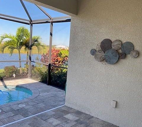 Patio/cocktail pool