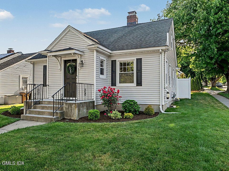 1st image of 158 Courtland Hill St