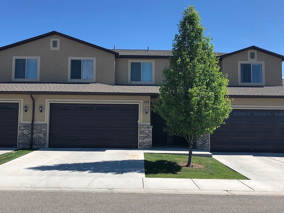 Front of town home
