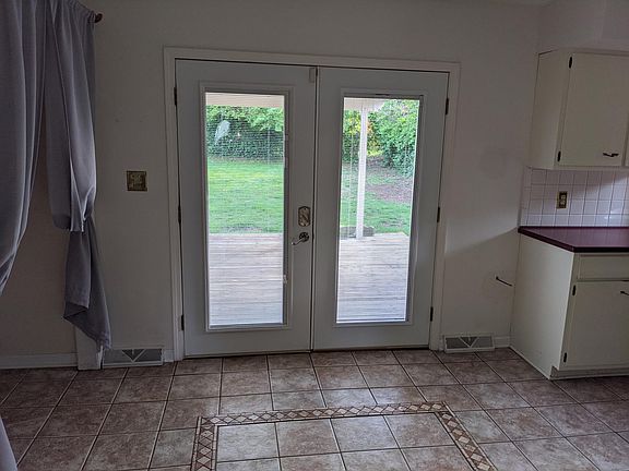 4th image of 1203 Alexandria Dr
