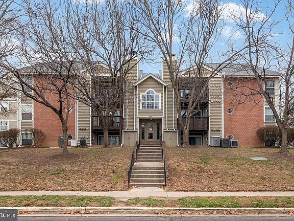 2nd image of 206 Water Fountain Ct Unit 303