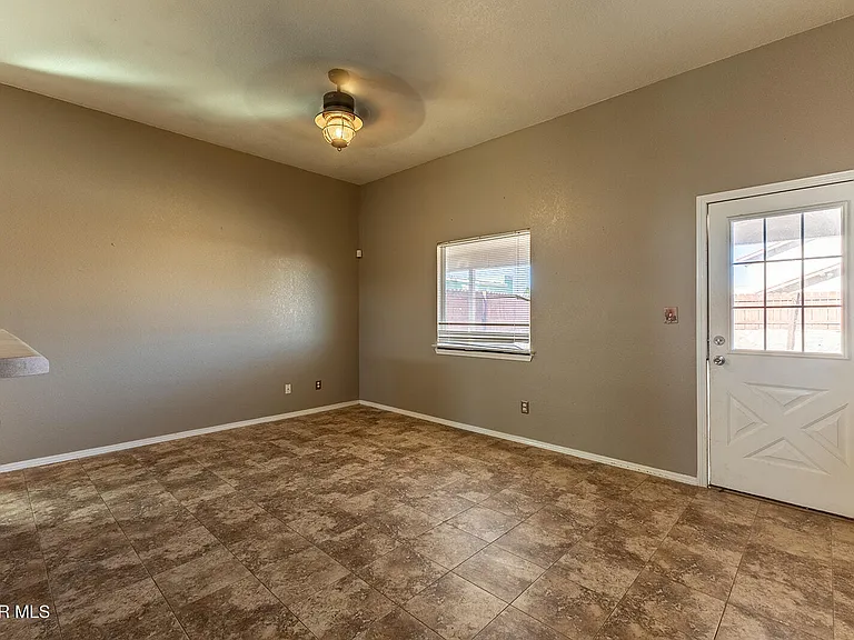 14269 Desert Fire Ct — Photo 13