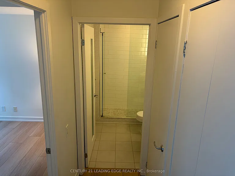8 Colborne St #1103 — Photo 16