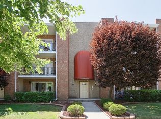 10900 S Keating Ave APT 4B, Oak Lawn, IL 60453