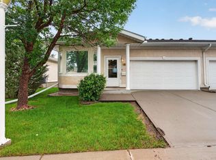 109 Falconer Ct NW, Edmonton, AB T6R2V8