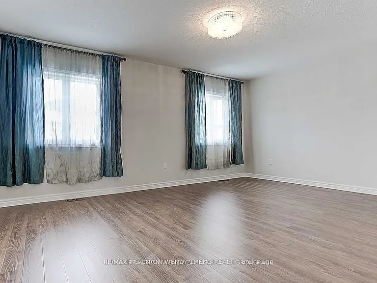 155 Durhamview Cres — Photo 21