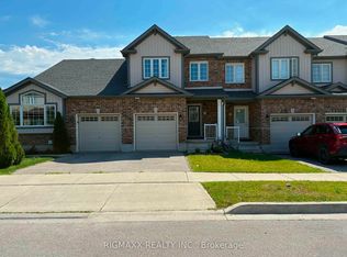 57 Renfrew St, Kitchener, ON N2R 0G5