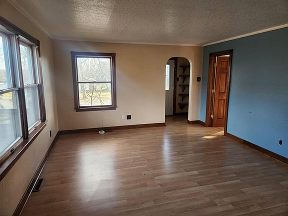 5th image of 2422 Andrew Dr
