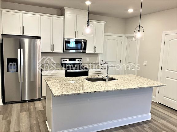 5th image of 204 River Dr