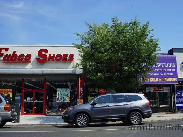 1751 67th Street image 14 of 16