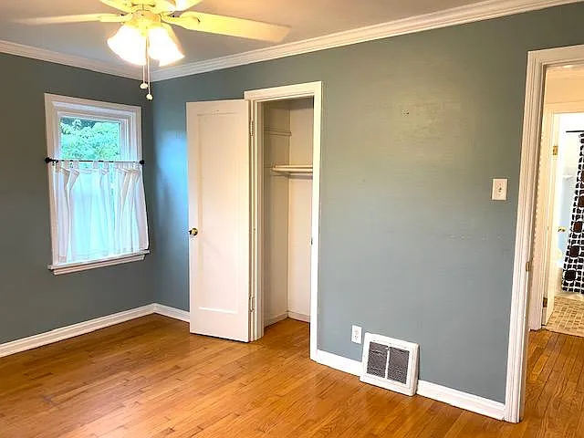 427 E Elliott Ave — Photo 7
