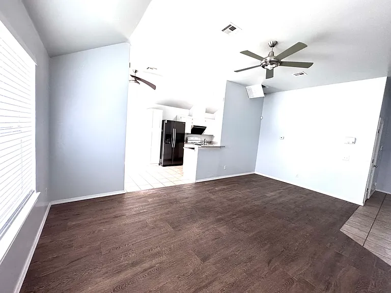 601 NW 114th St — Photo 11