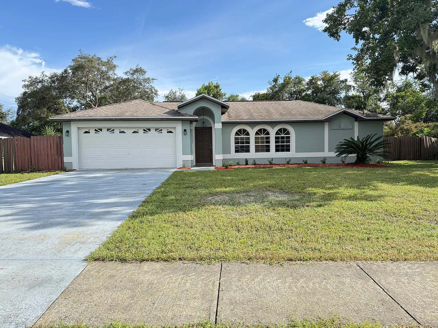 3 bed, 1410 sqft, $2,500 — Photo 1