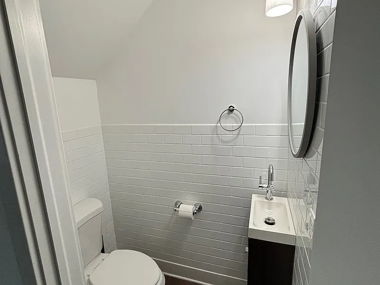 256 N 32nd St #2 — Photo 26