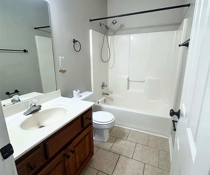 603 Aberdeene Ct — Photo 11