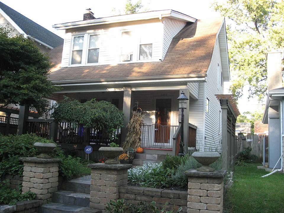 1st image of 2585 Glenmawr Ave