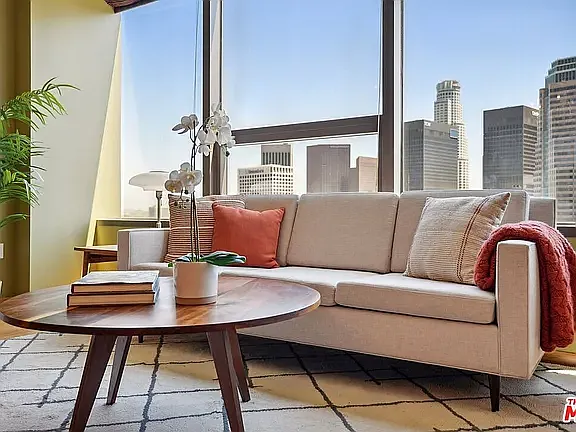 1100 Wilshire Blvd — Photo 5