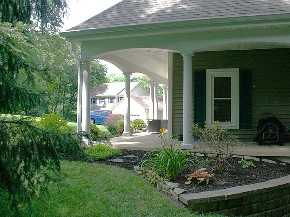 3rd image of 2627 Saddleback Dr