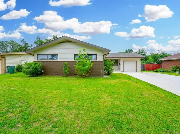 2437 W Wilson Dr, Wichita, KS 67204