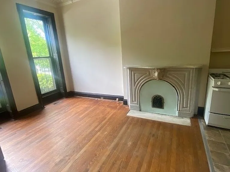1706 Bolton St — Photo 24