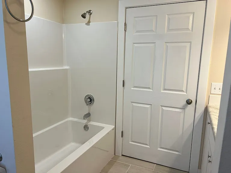 1223 N Sherman Ave — Photo 16