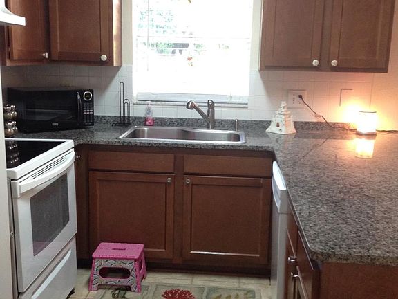 2nd image of 30 Dolphin Blvd
