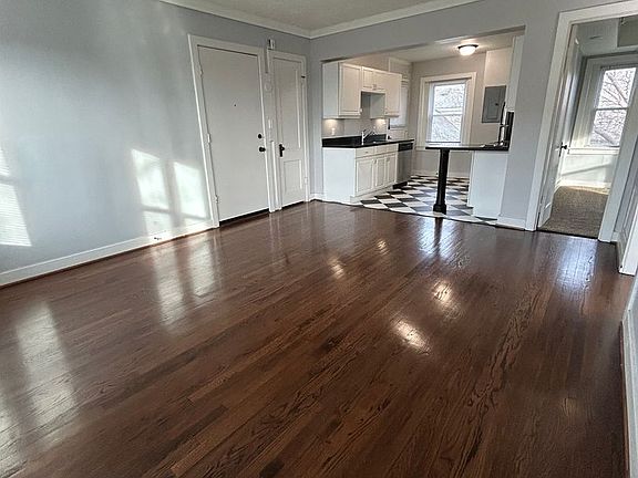 3rd image of 3918 Cass St APT 202