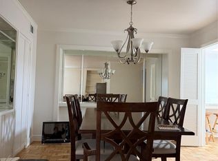 353 N Post Oak Ln APT 828, Houston, TX 77024