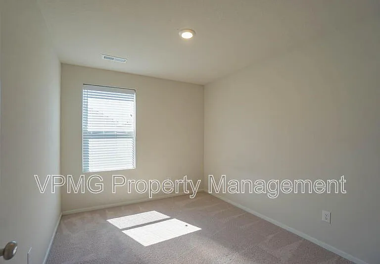 2620 NE 117th Pl — Photo 23