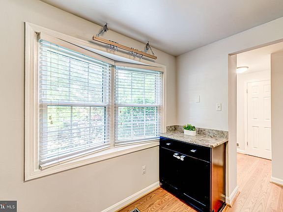 5th image of 3021 Silent Valley Dr