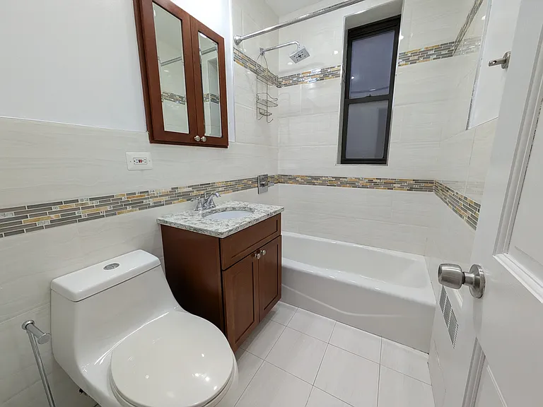 80-09 35th Ave #B6 — Photo 13