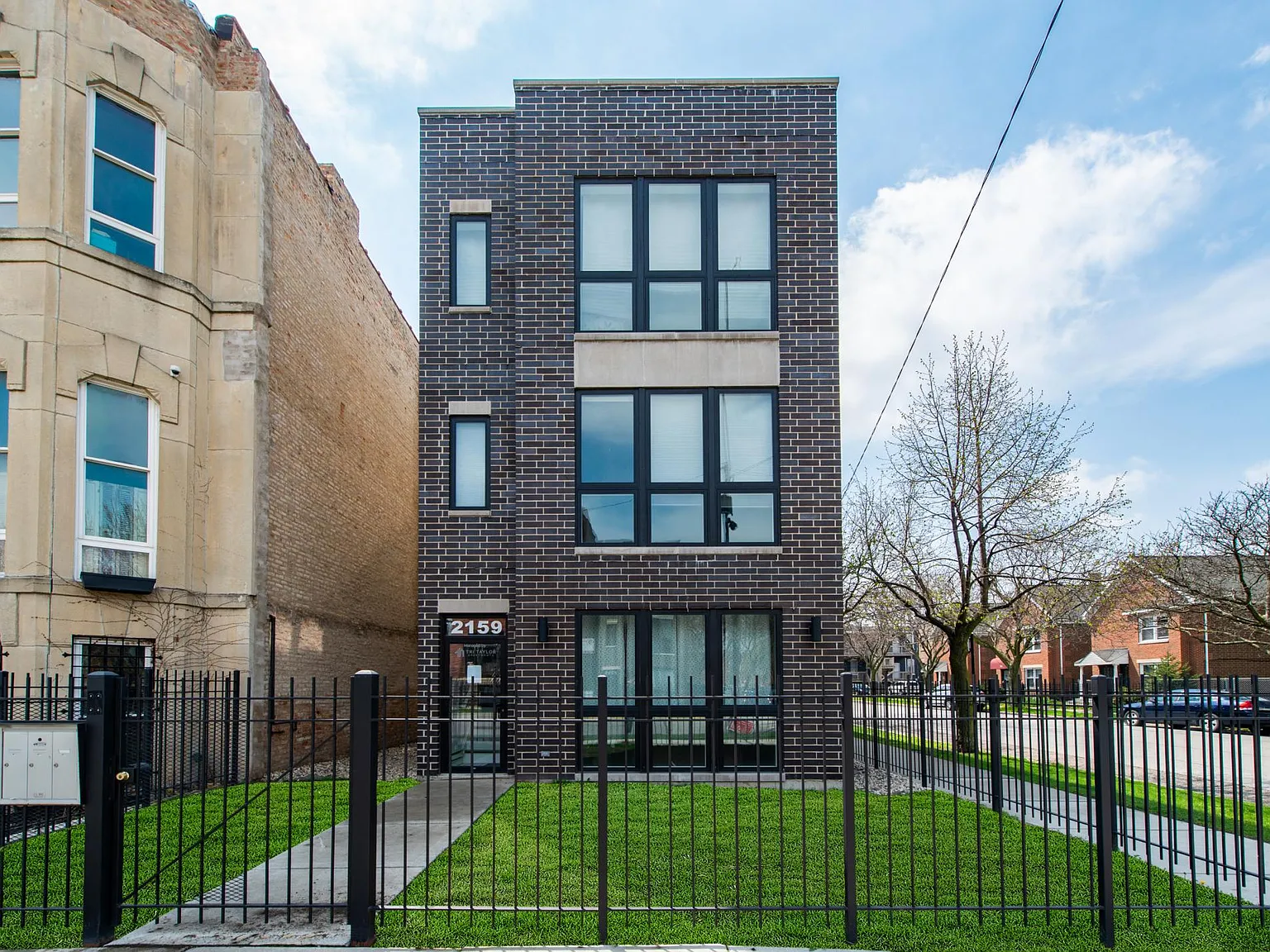 3 bed, $2,895 — Photo 1