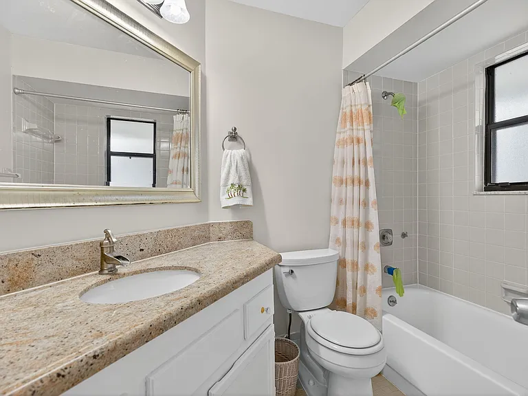 1127 E Seminole Ave #8A — Photo 18