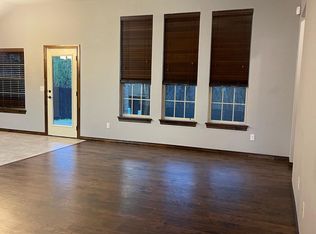 3016 Woodcrest Creek Dr, Norman, OK 73071