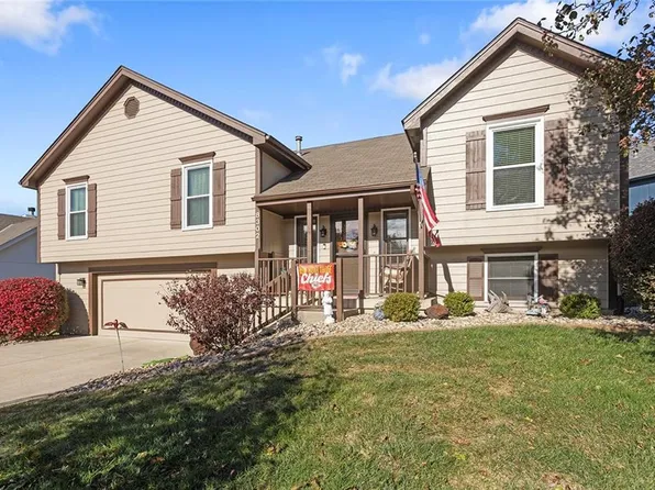 8302 NW 77th Ter, Kansas City, MO 64152