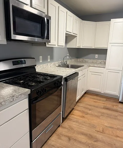 209 E Robinson Ave #1 — Photo 3