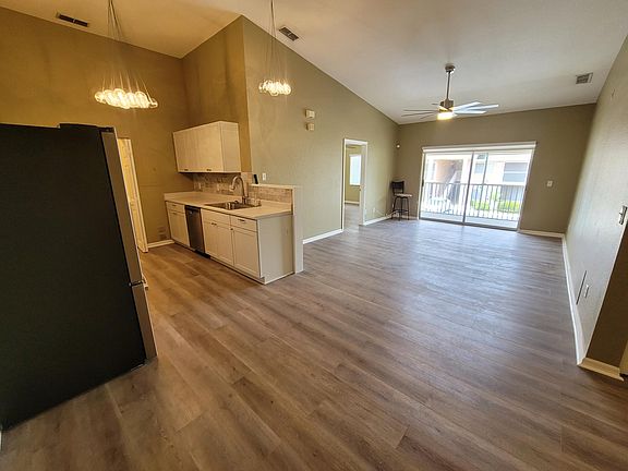 4th image of 27119 Matheson Ave APT 208