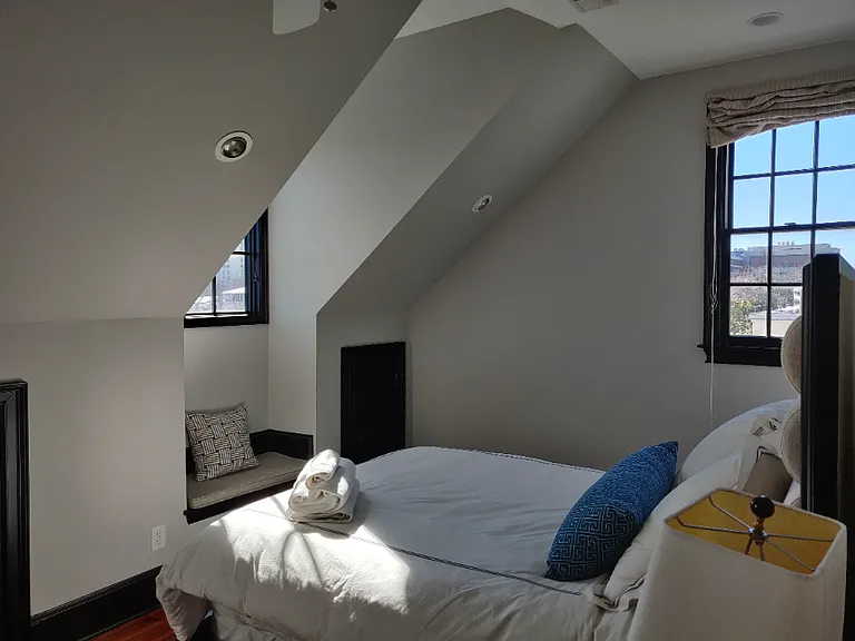 4 Marion St — Photo 4