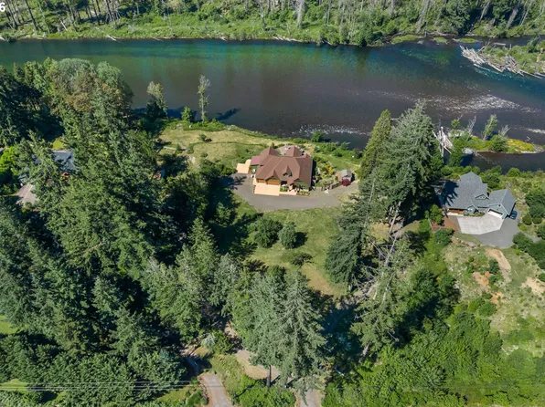 49164 McKenzie Hwy, Vida, OR 97488