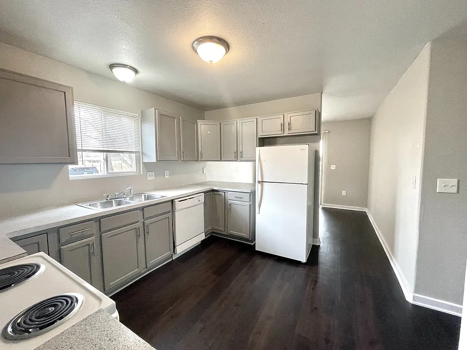 Large Kitchen Space