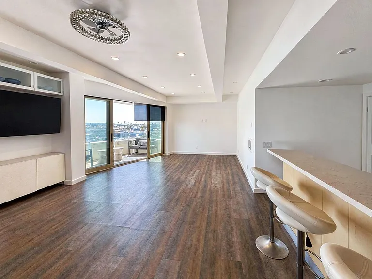 3121 W Coast Hwy #7D — Photo 55