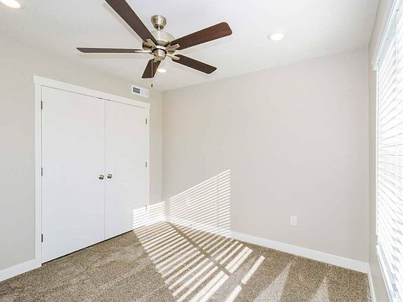 4th image of 6077 W Lower Brook Ln #D